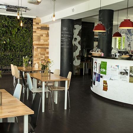 Wilson Hostel Warszawa Екстер'єр фото