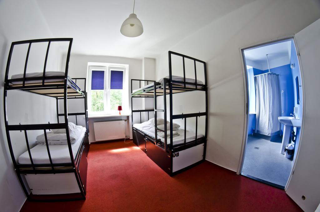 Wilson Hostel Warszawa Екстер'єр фото