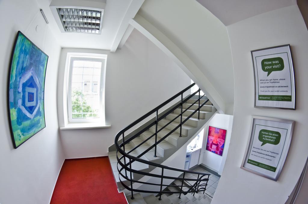 Wilson Hostel Warszawa Екстер'єр фото